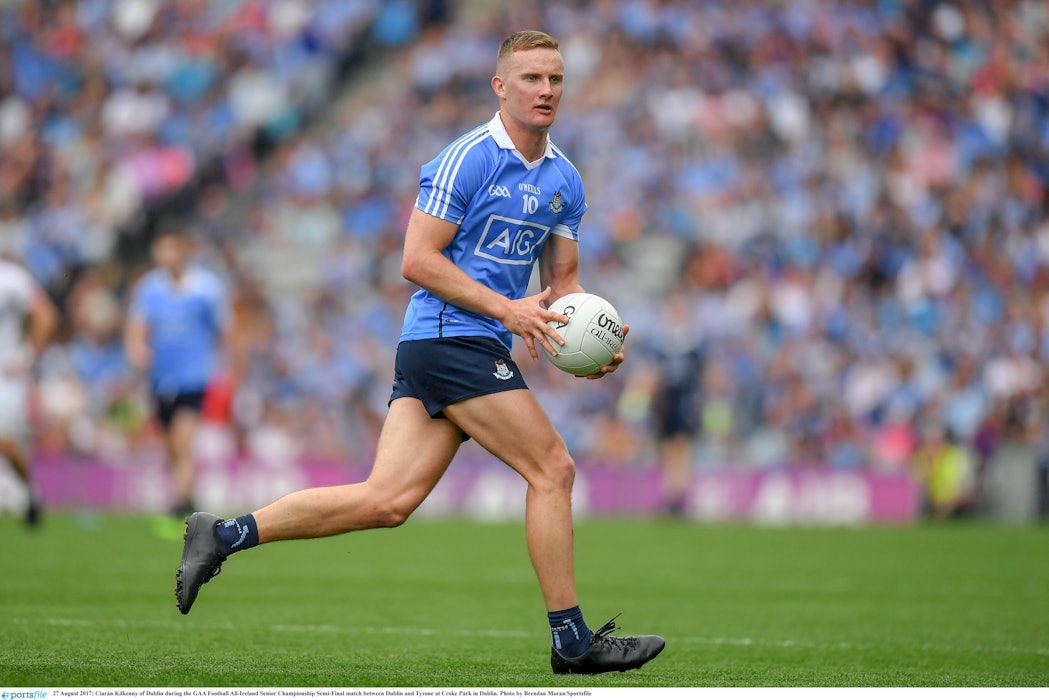 Senior footballers travel to Galway in search of final spot