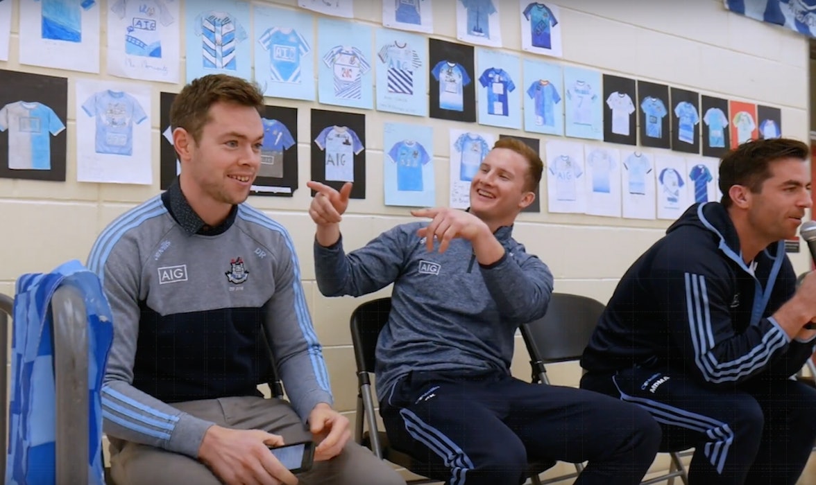 Dublin Stars Gift Students With New Jerseys